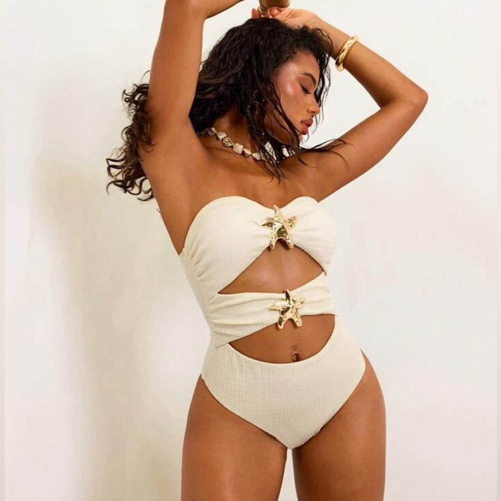 Chic Strapless Swimsuit with Gold Starfish
